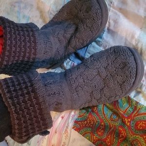 Ugg sweater boots gray 4 buttons
